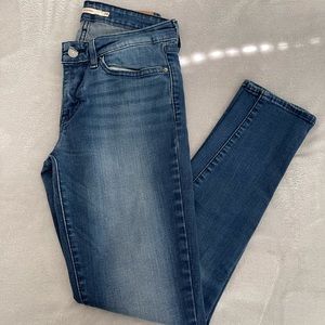 Levi skinny jeans